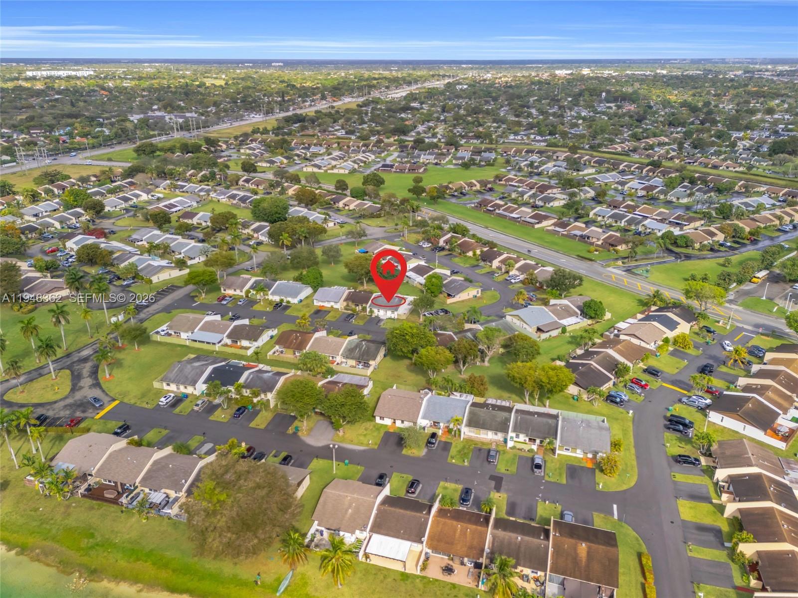 DEVON-AIRE VILLAS SEC 9 - Residential