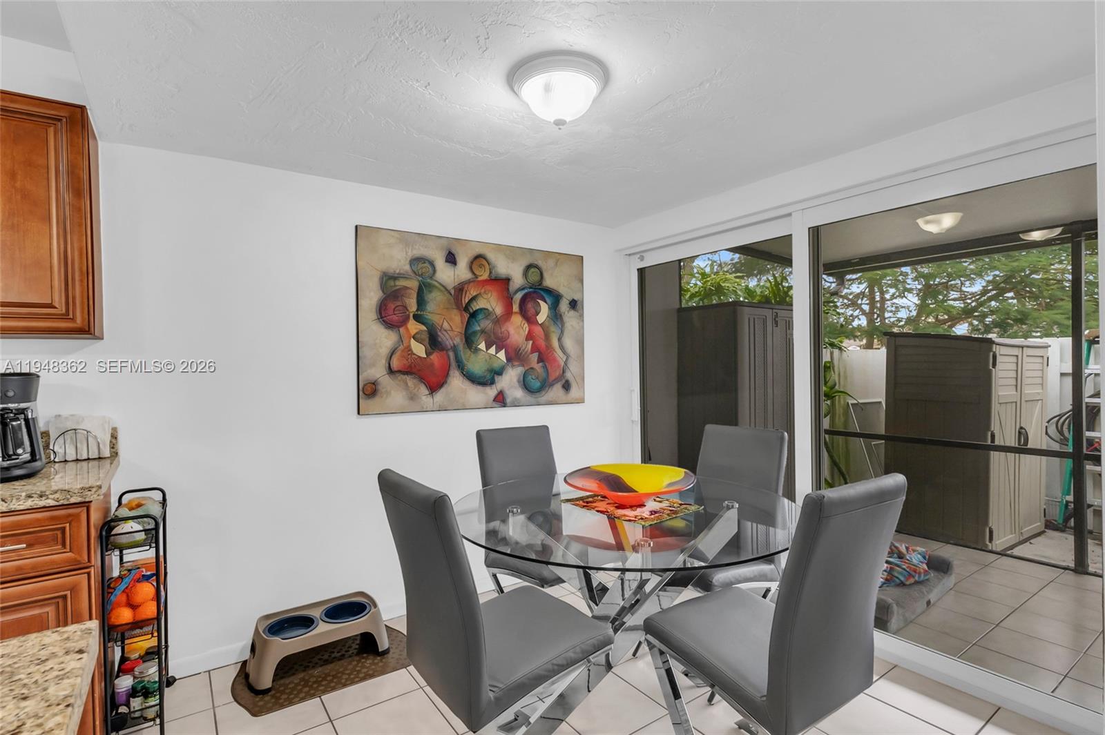 DEVON-AIRE VILLAS SEC 9 - Residential