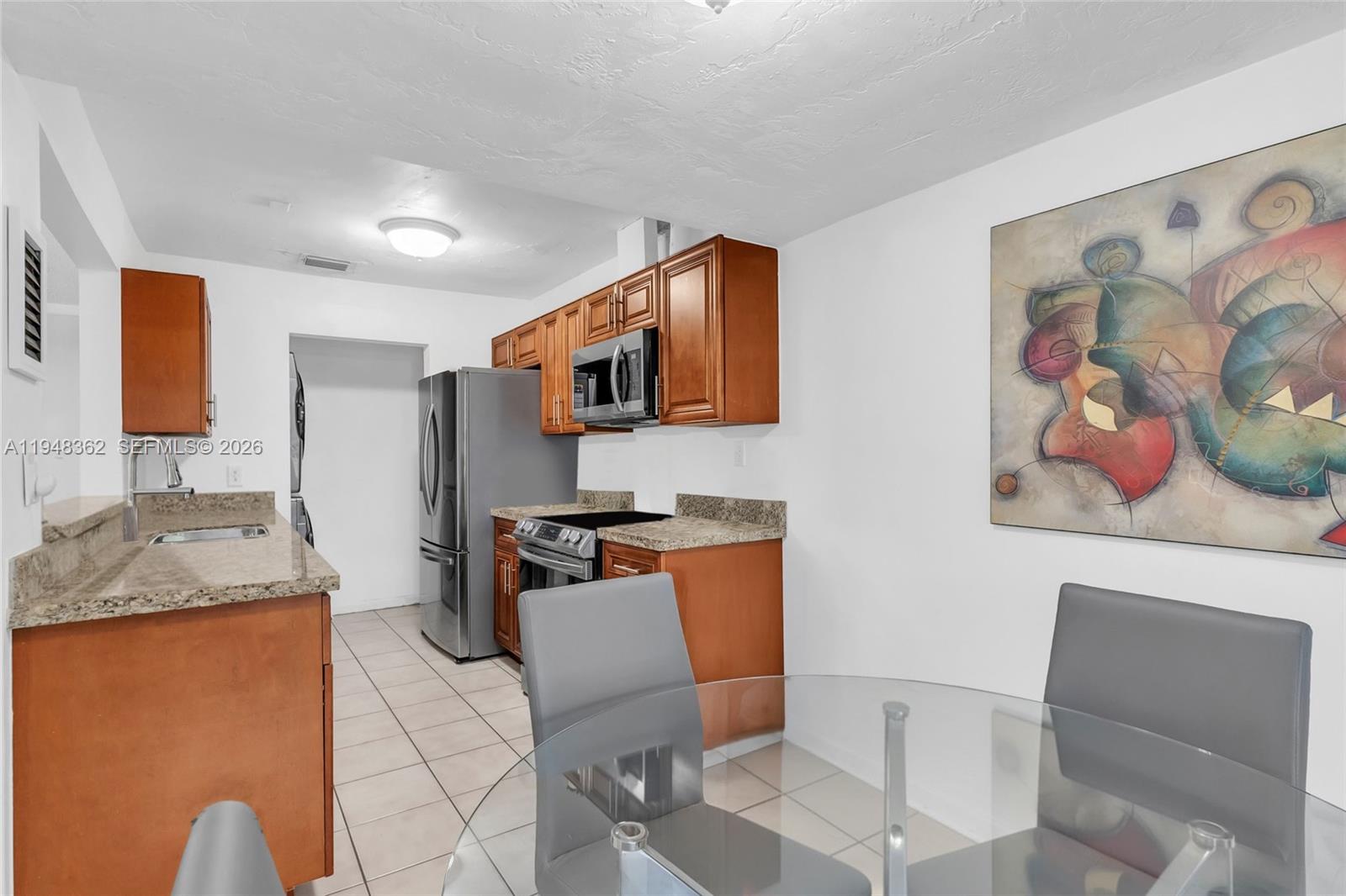 DEVON-AIRE VILLAS SEC 9 - Residential