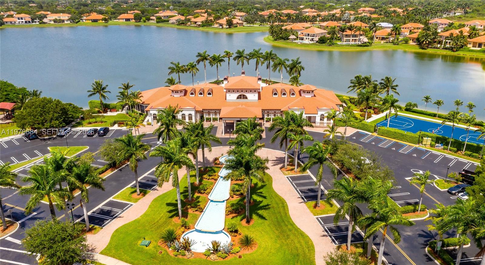 CUTLER CAY - Residential