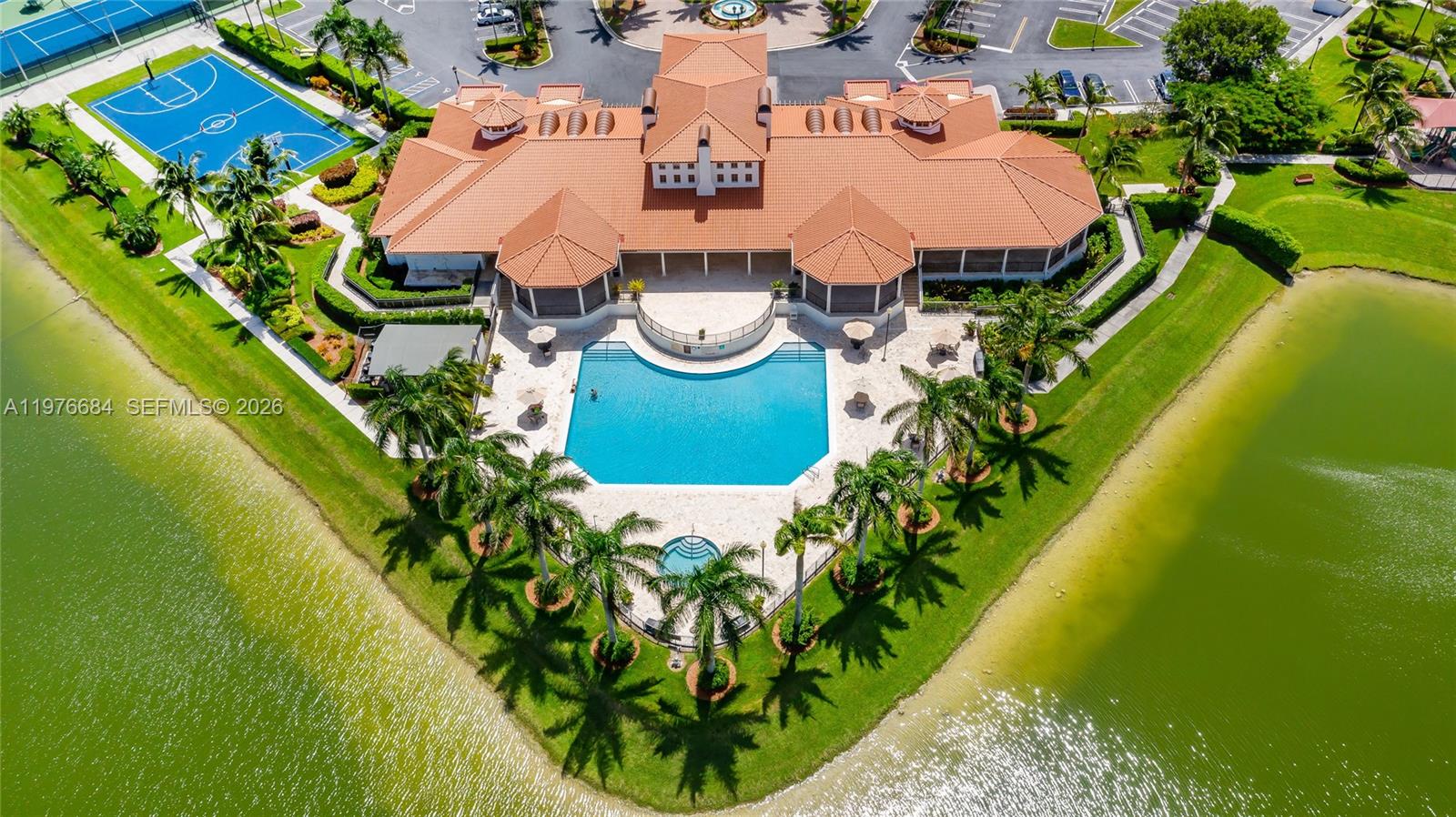 CUTLER CAY - Residential