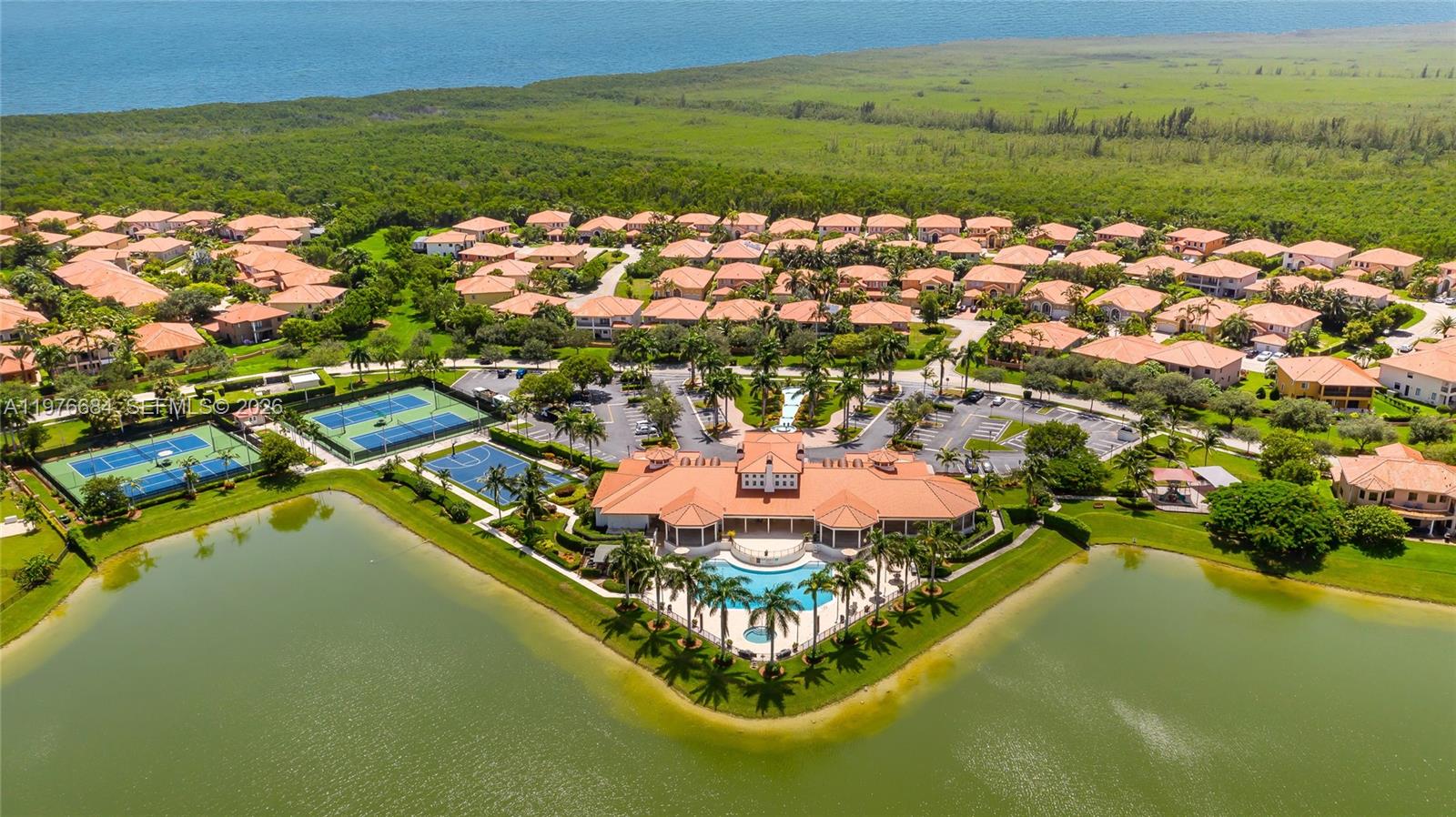 CUTLER CAY - Residential