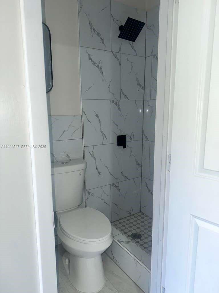 KADELL ESTS - Residential Lease