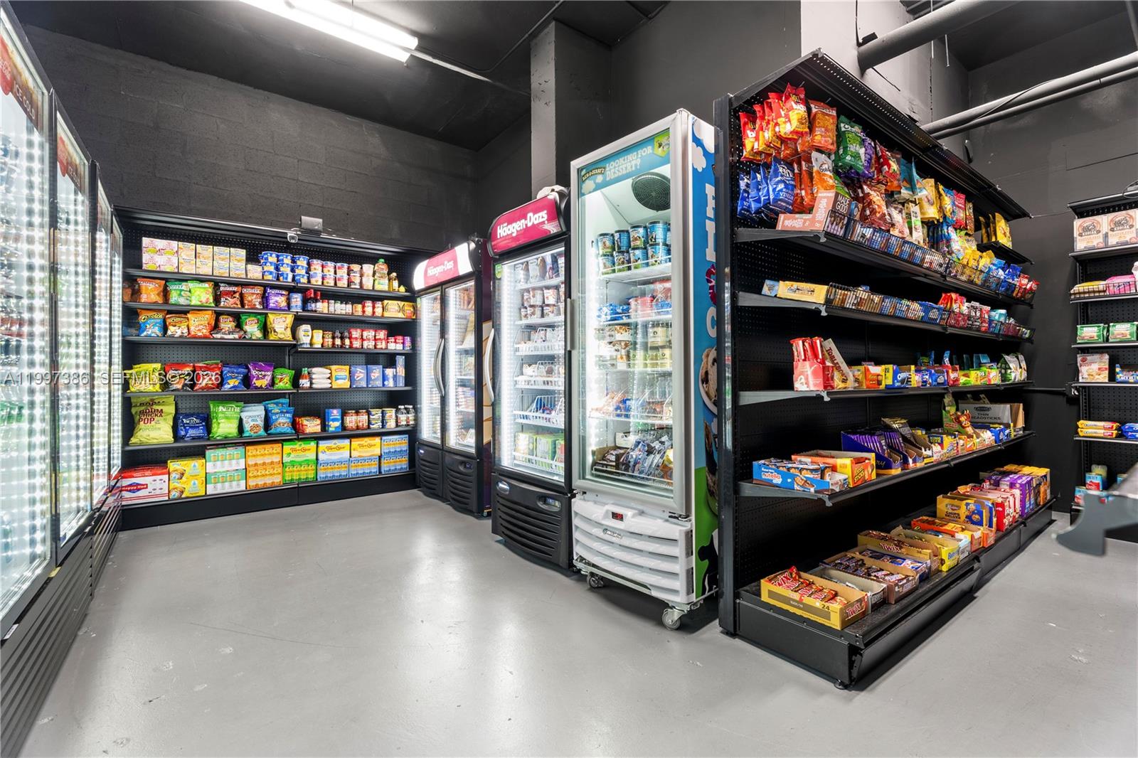 ISOLA CONDO - Residential Lease