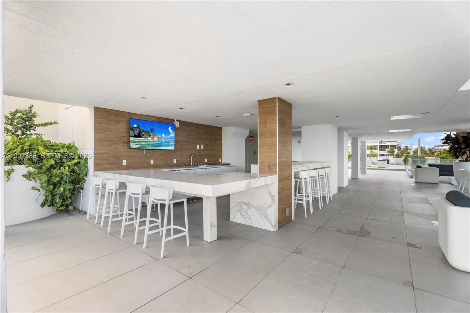 ISOLA CONDO - Residential Lease