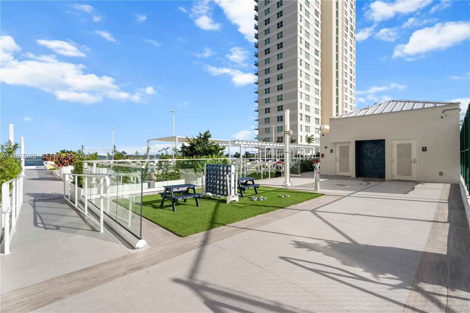 ISOLA CONDO - Residential Lease