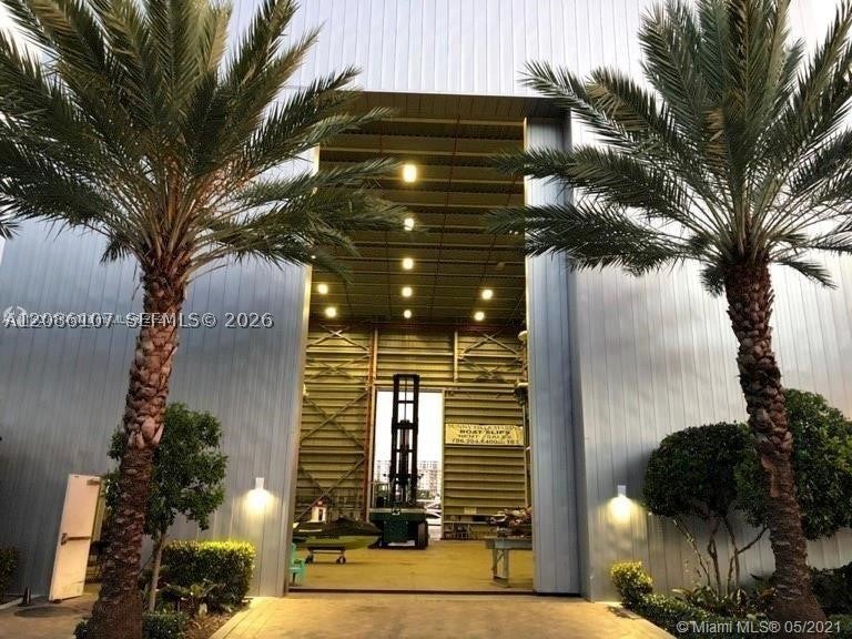 400 Sunny Isles Blvd DD-421