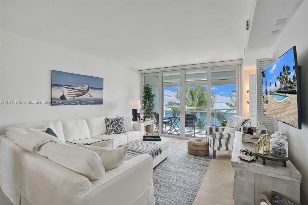 Photo of 500 SE 21st Ave #504, Deerfield Beach, FL 33441 (MLS # A11647849)