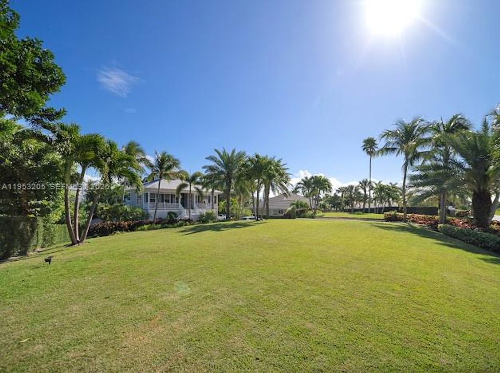 Photo of 17433 S.E. Indian Hills Drive #17433, Tequesta, FL 33469 (MLS # A11953205)