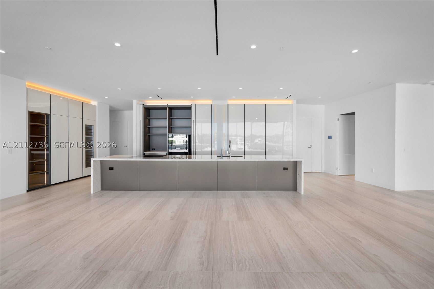 5 Grove Isle Drive S203