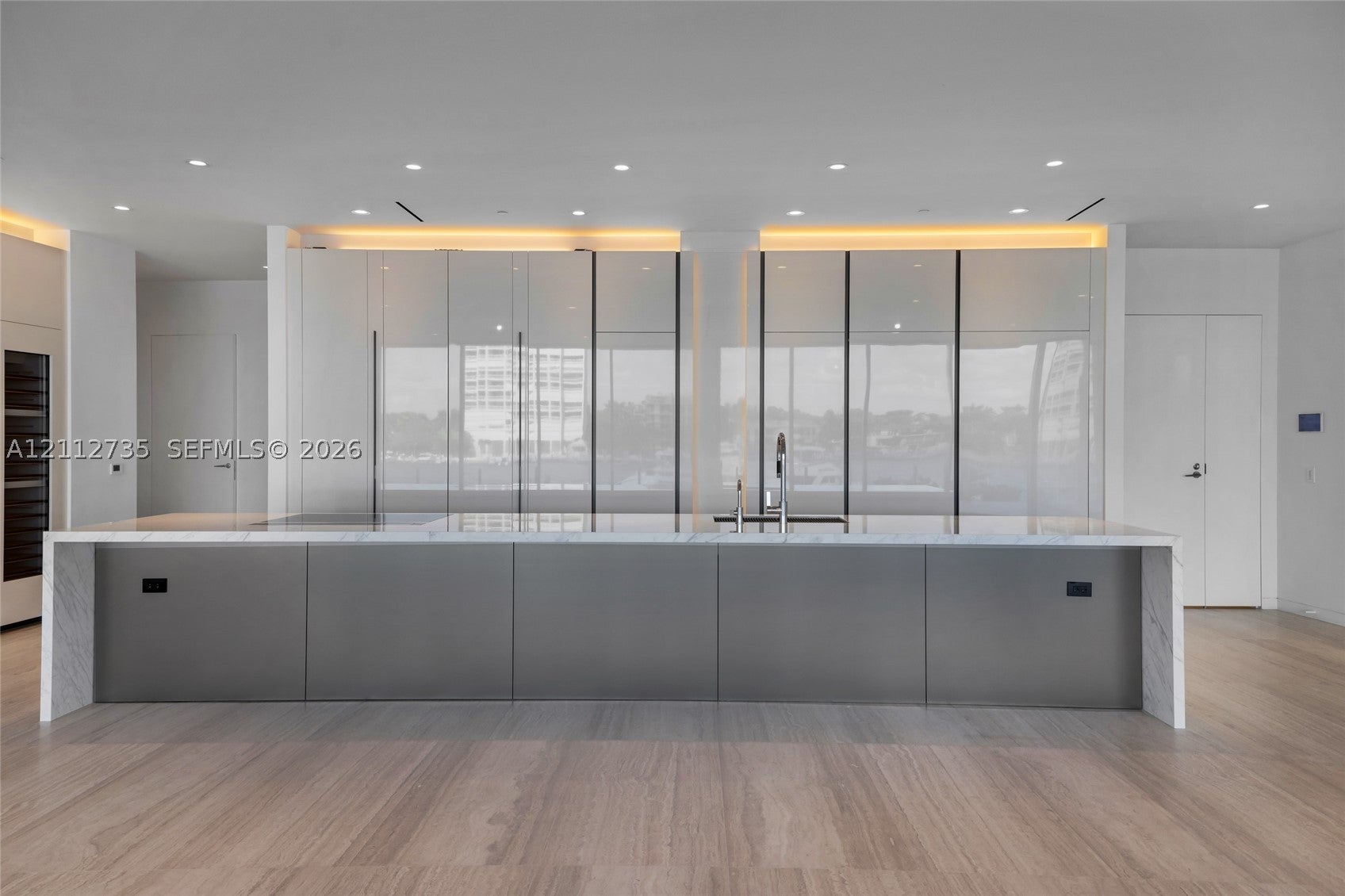 5 Grove Isle Drive S203