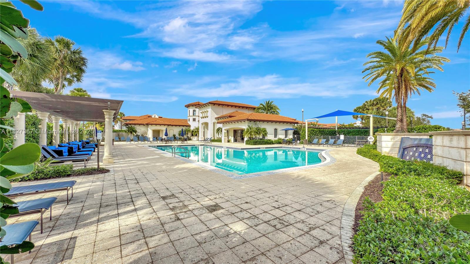 1601 SW 113th Ave, Pembroke Pines, FL, 33025/$629,500 3 1601 SW 113th Ave