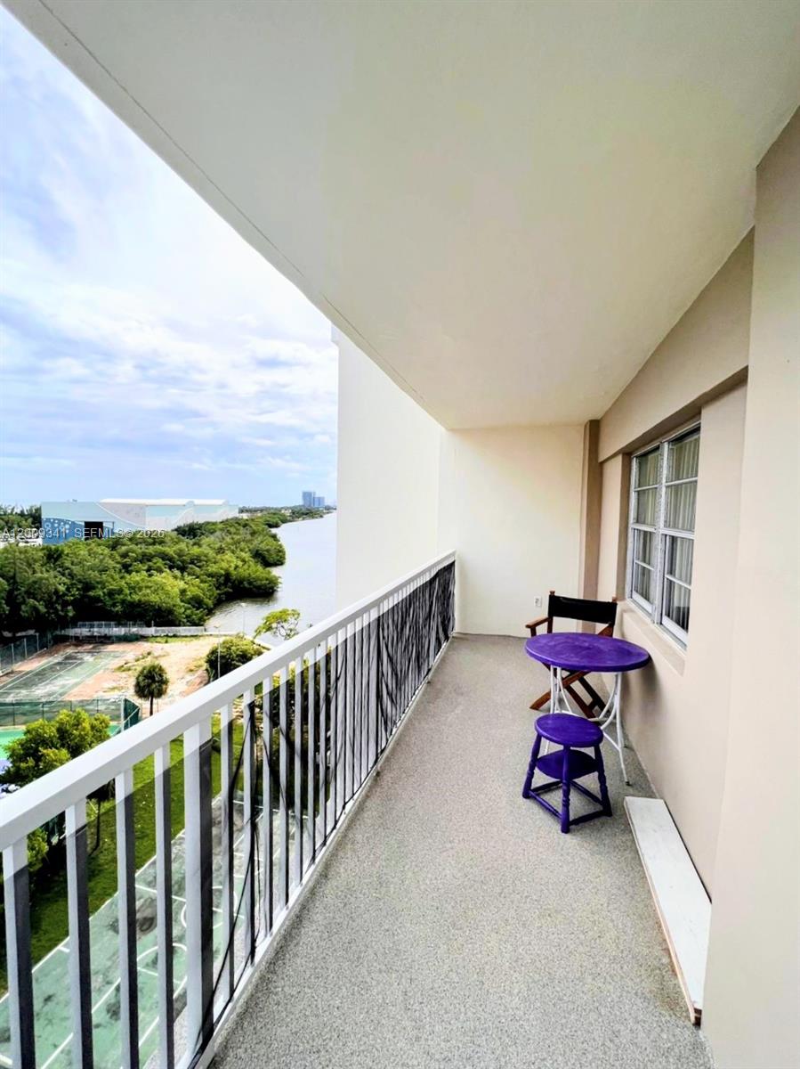 ARLEN HOUSE CONDO - Residential