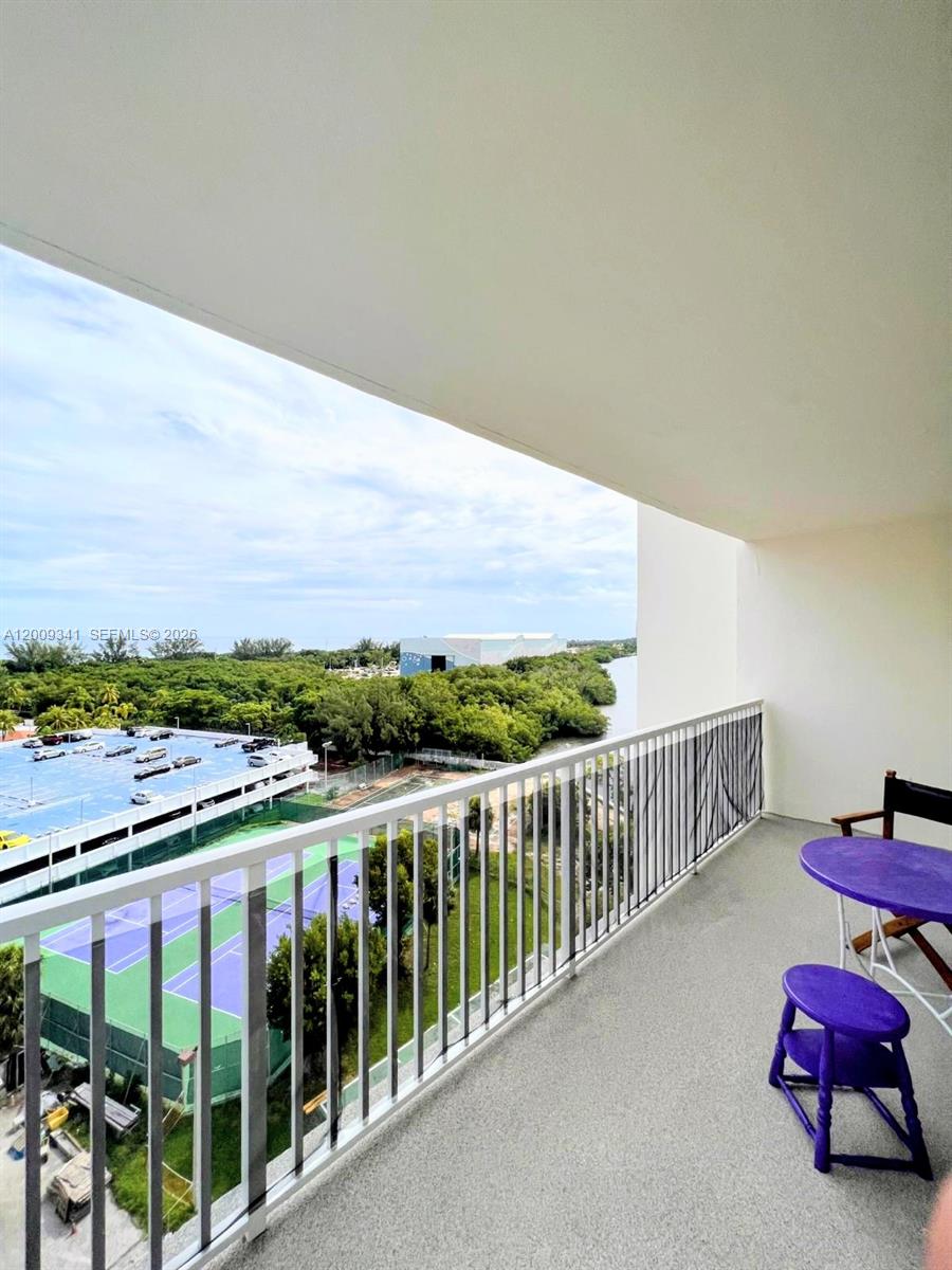 ARLEN HOUSE CONDO - Residential
