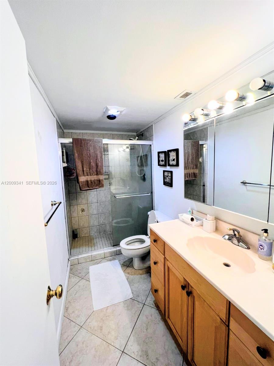 ARLEN HOUSE CONDO - Residential