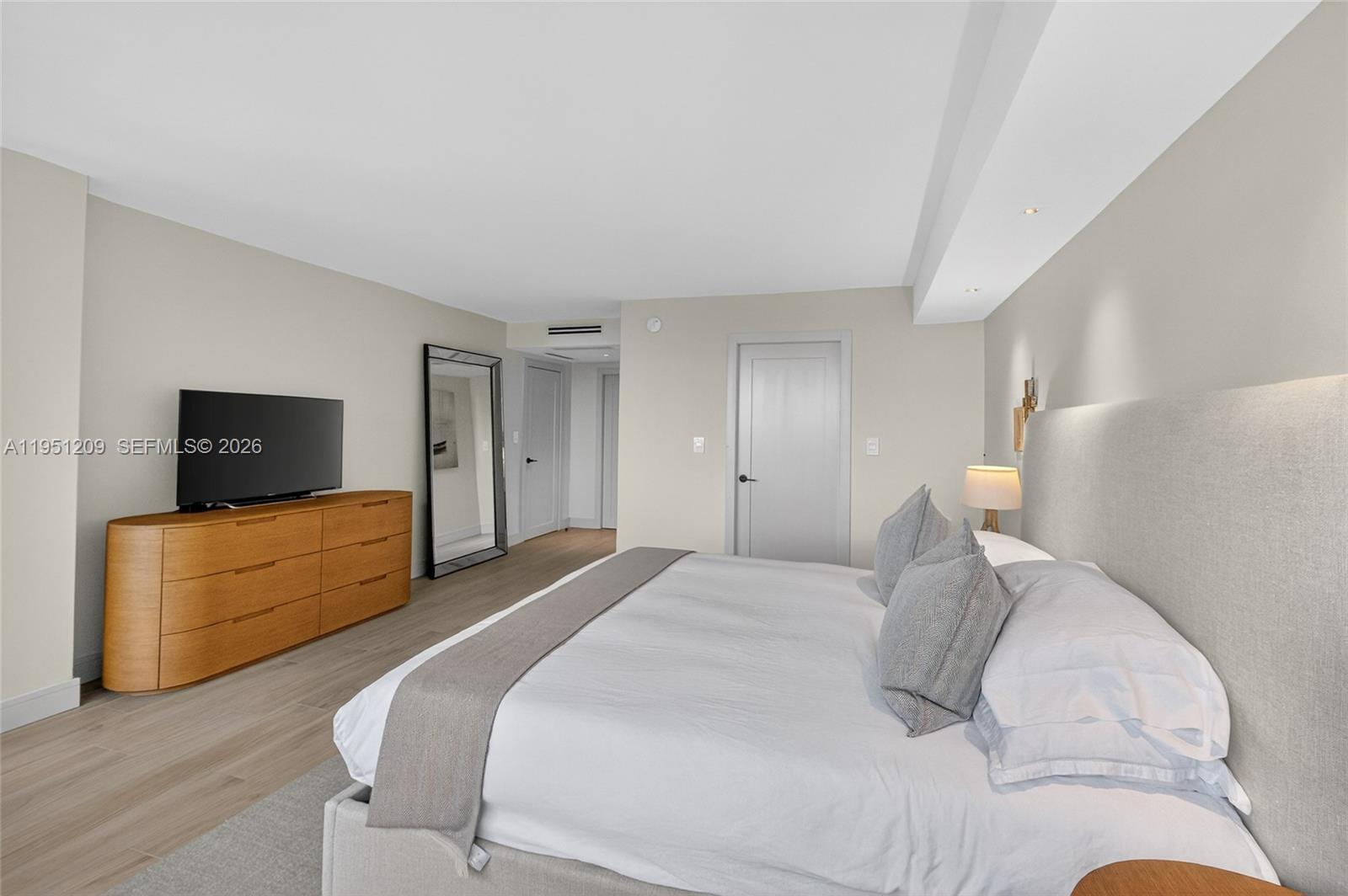 GROVE ISLE CONDO - Residential