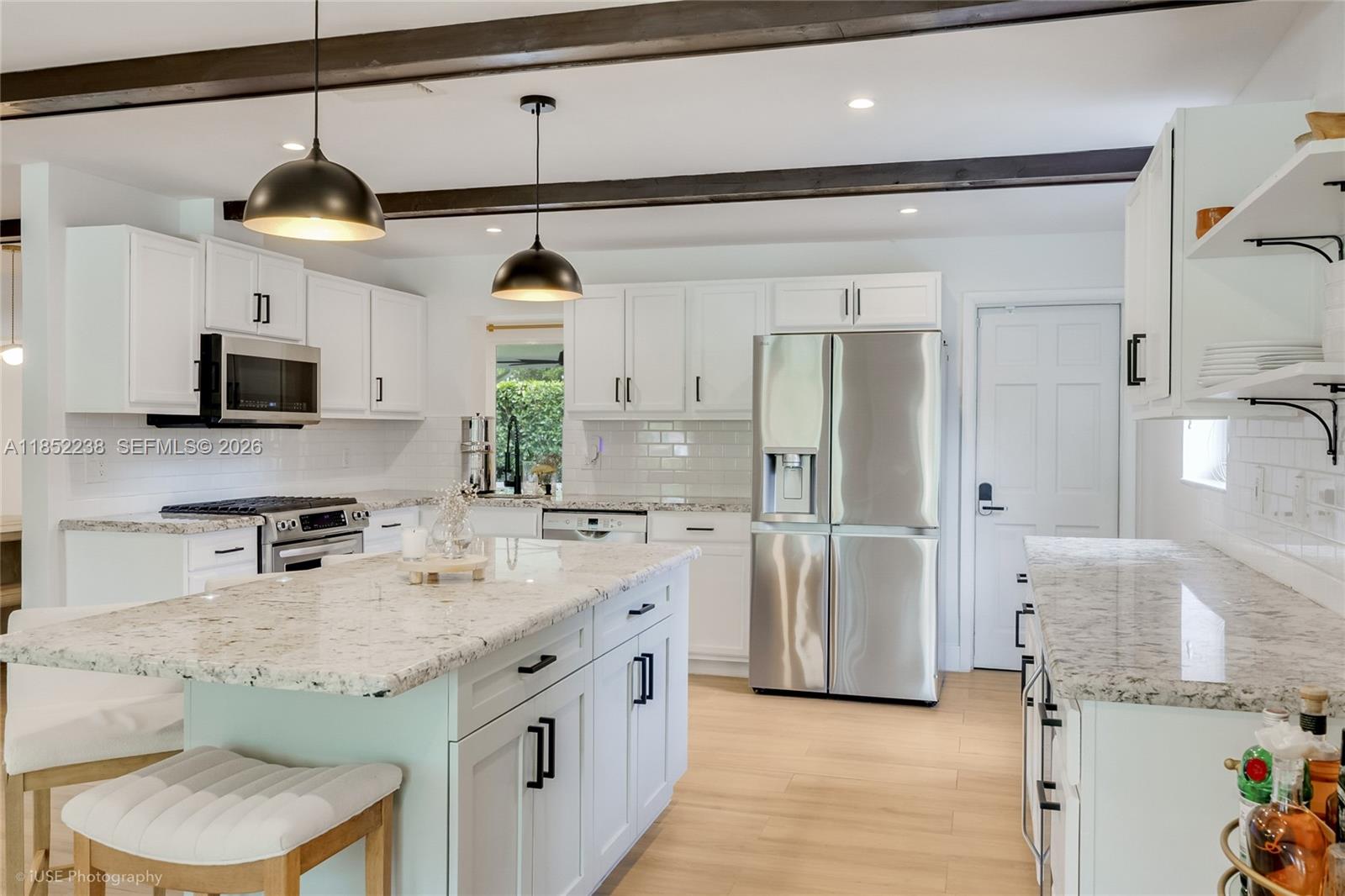 HOLLYWOOD LAKES SECTION - Residential