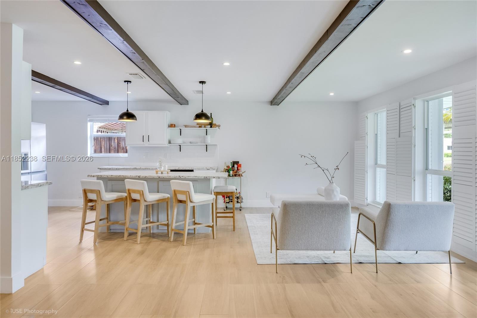 HOLLYWOOD LAKES SECTION - Residential