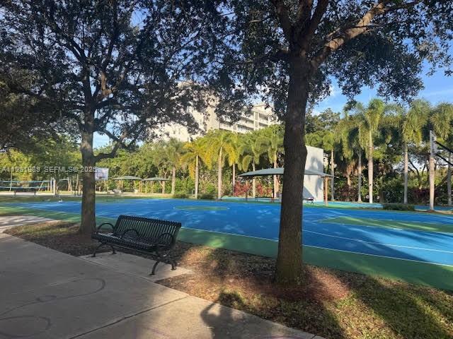 NO 9 PALM-AIRE COUNTRY CL - Residential