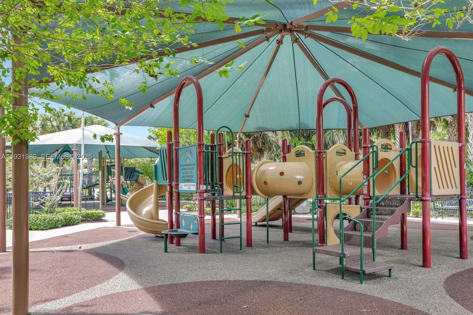 NO 9 PALM-AIRE COUNTRY CL - Residential