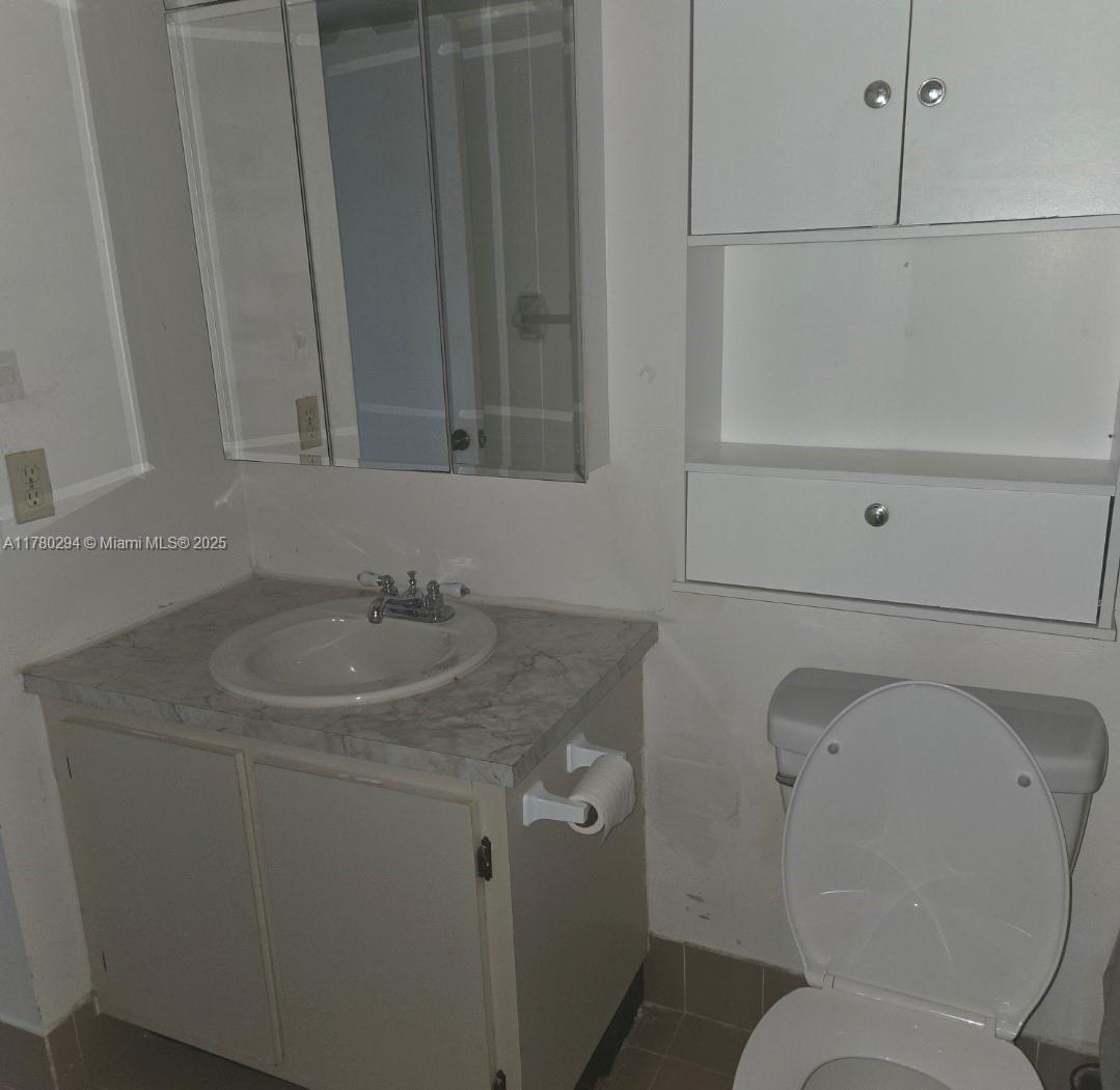 HALLANDALE GARDENS CONDO - Residential