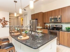 200 NE 12th Ave 2E