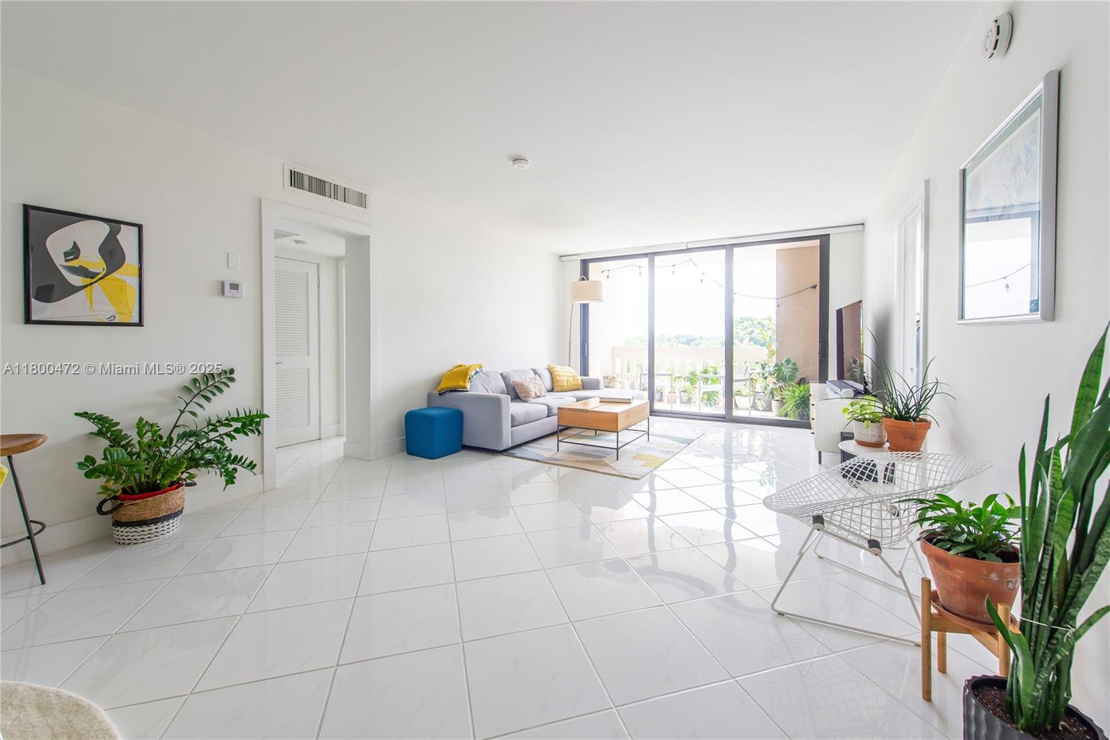 90 Edgewater Dr 715