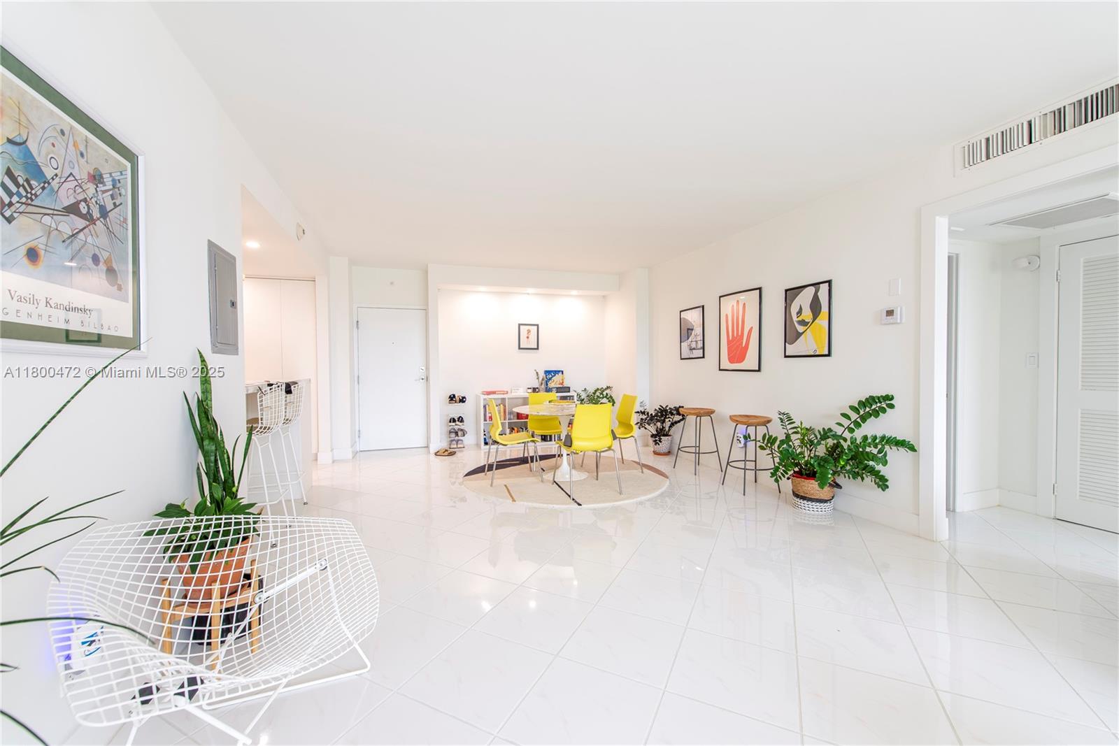 90 Edgewater Dr 715