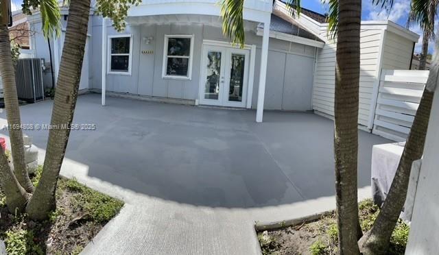 COUNTRY WALK TOWNHOUSES S - Residential