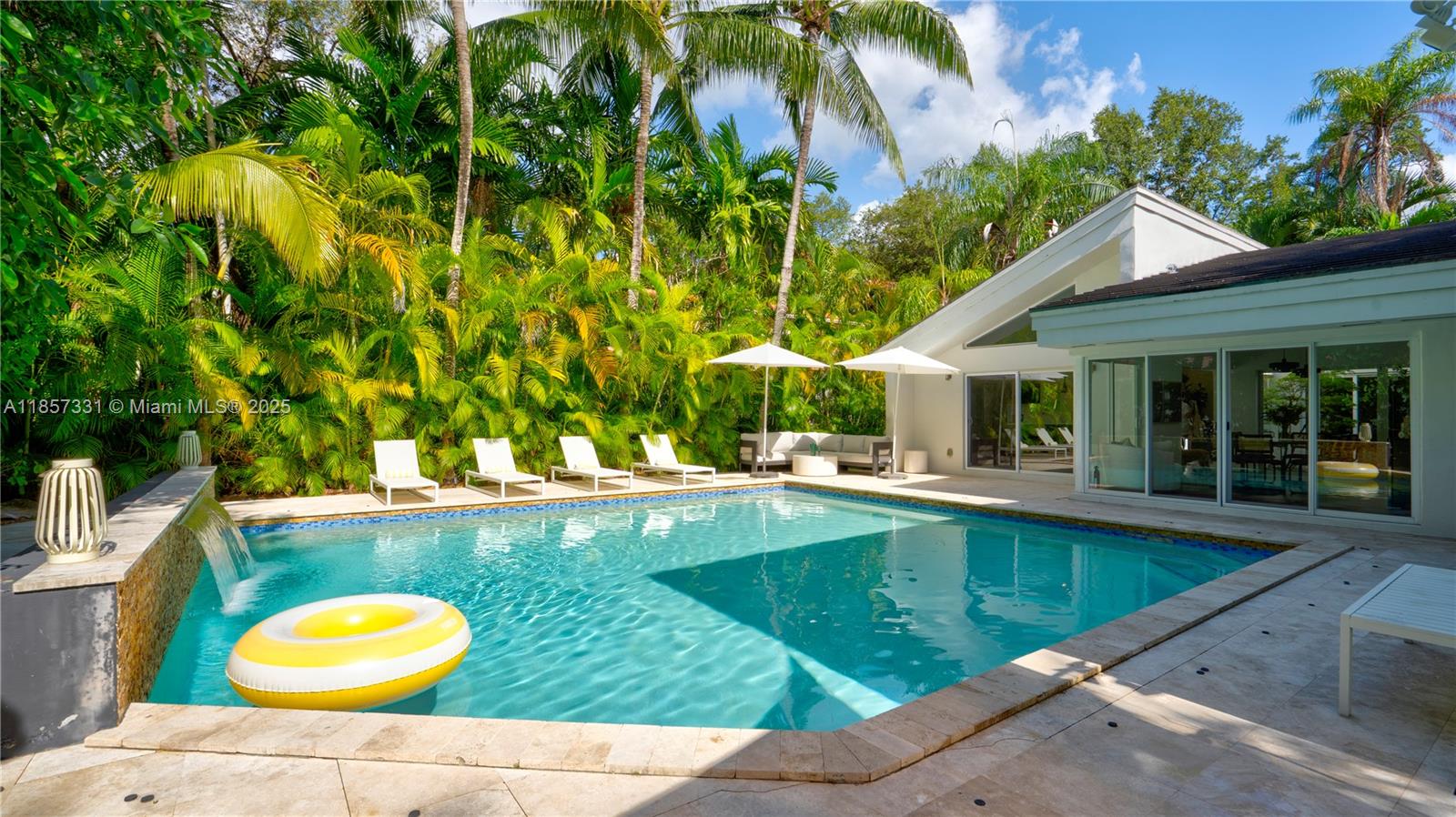 BAY LURE - Residential