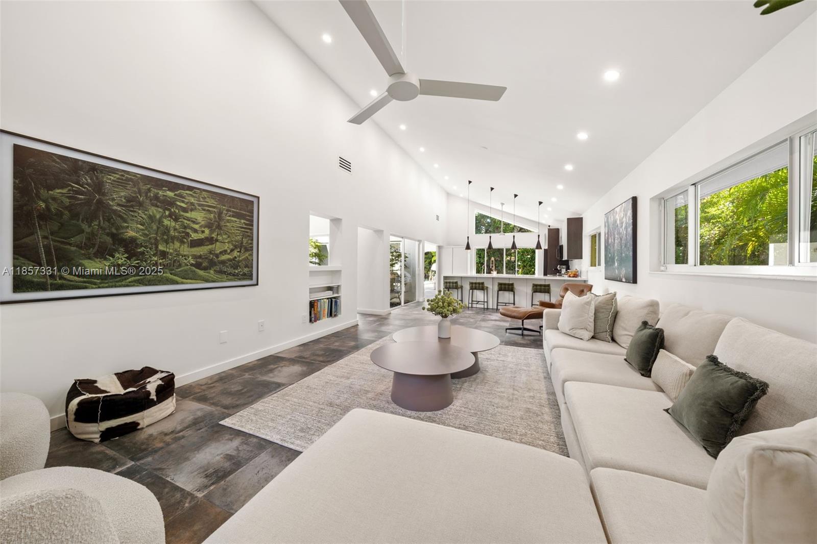 BAY LURE - Residential