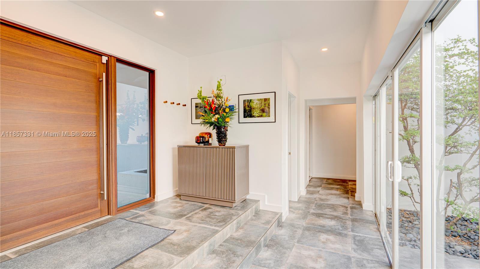 BAY LURE - Residential