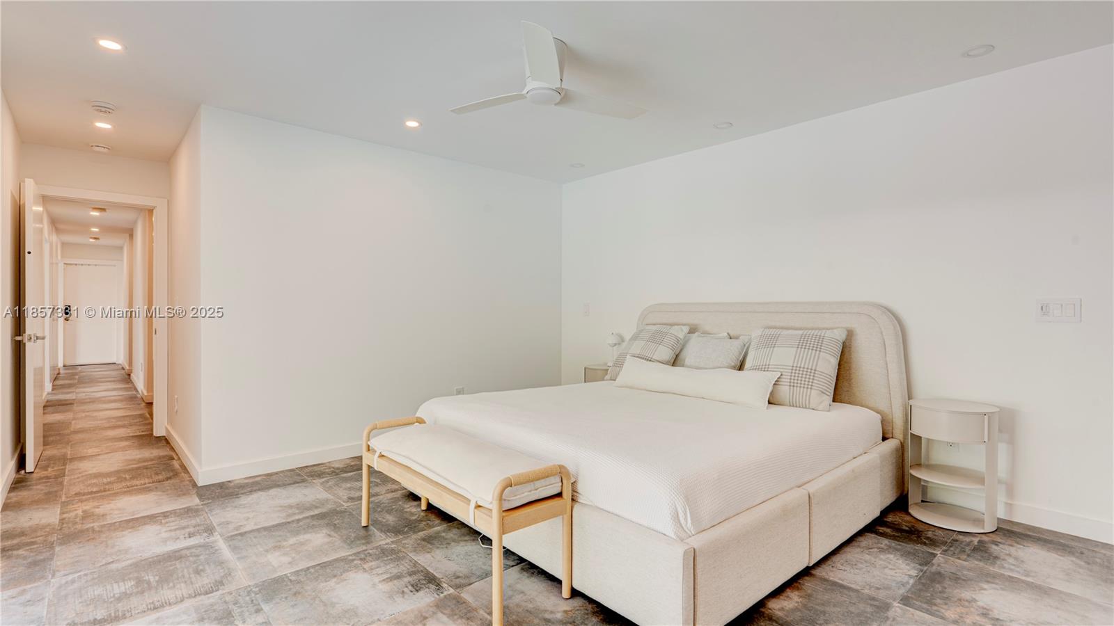 BAY LURE - Residential