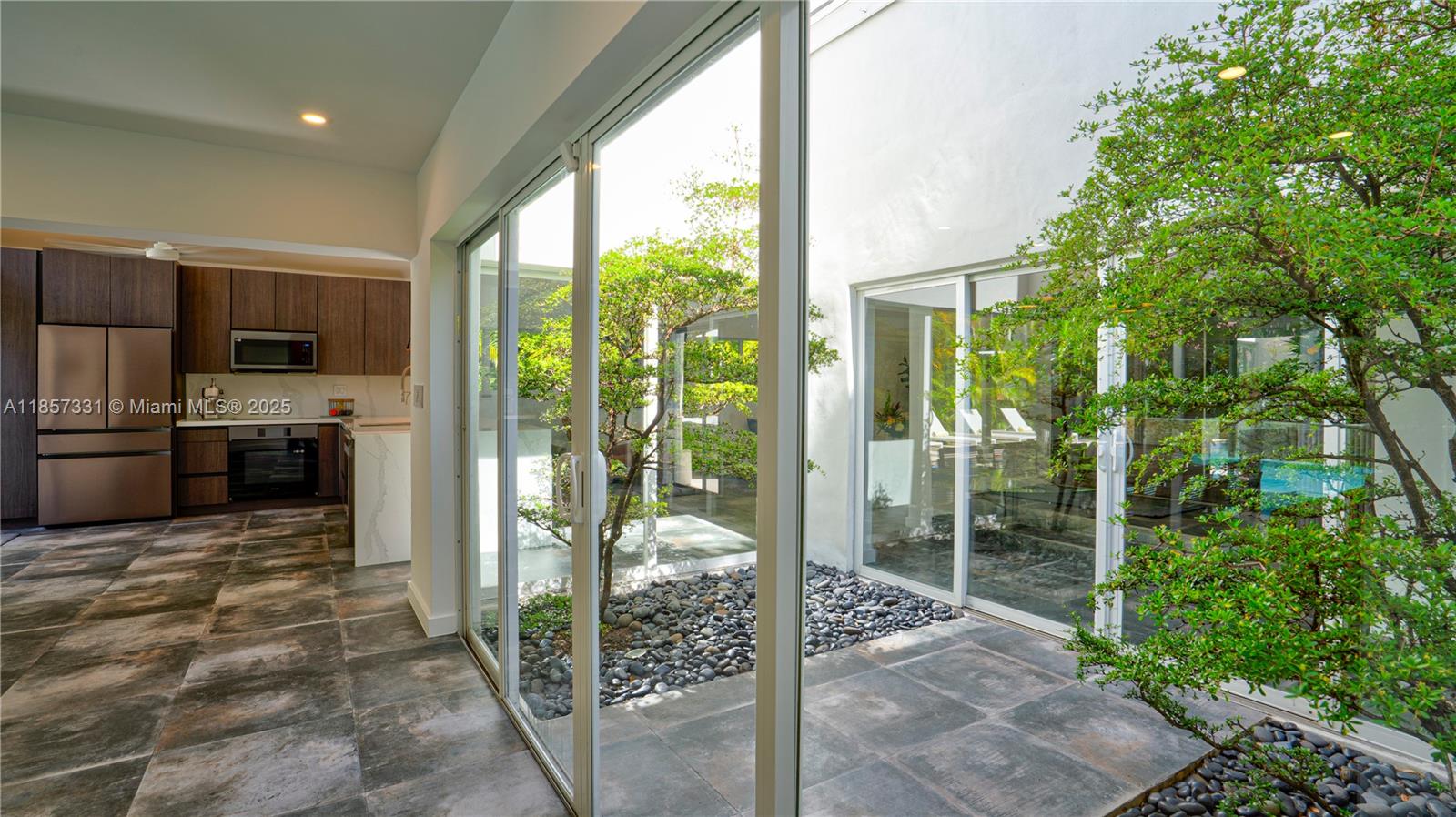 BAY LURE - Residential