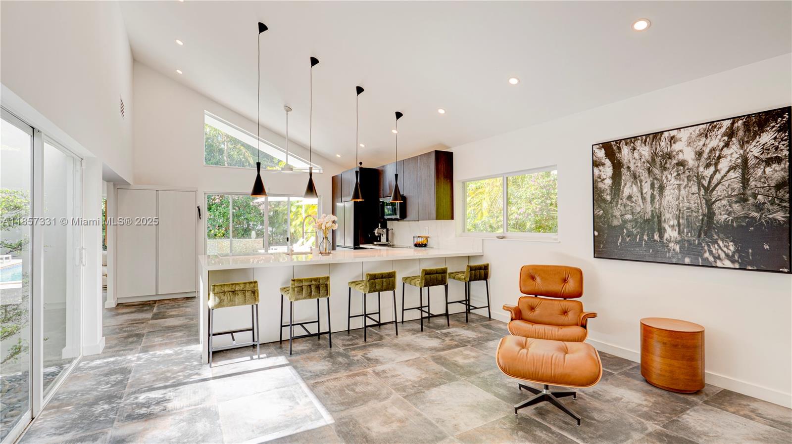 BAY LURE - Residential