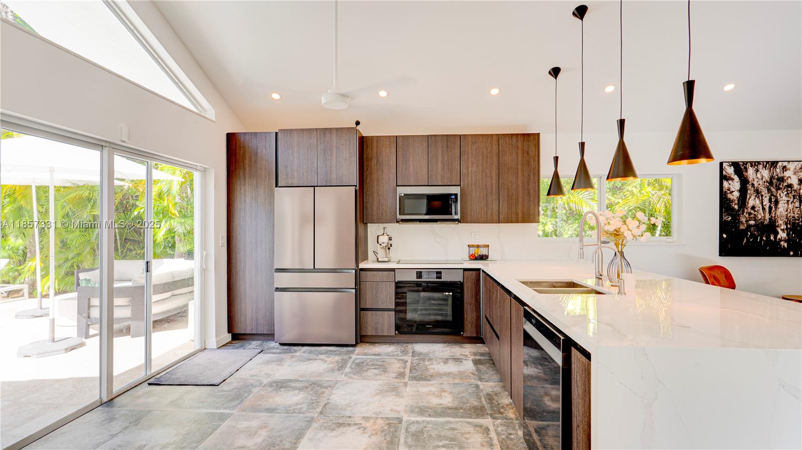 BAY LURE - Residential