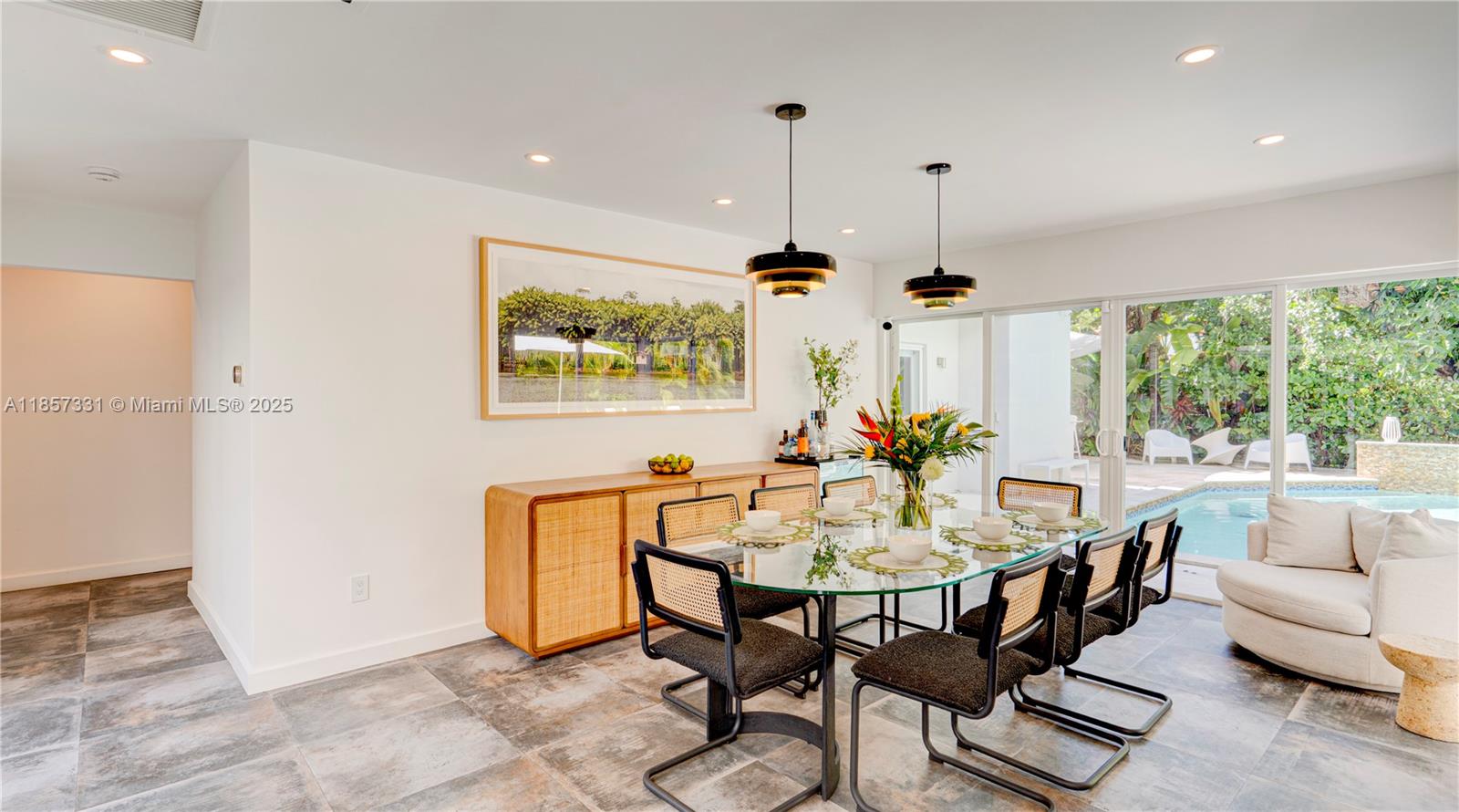 BAY LURE - Residential