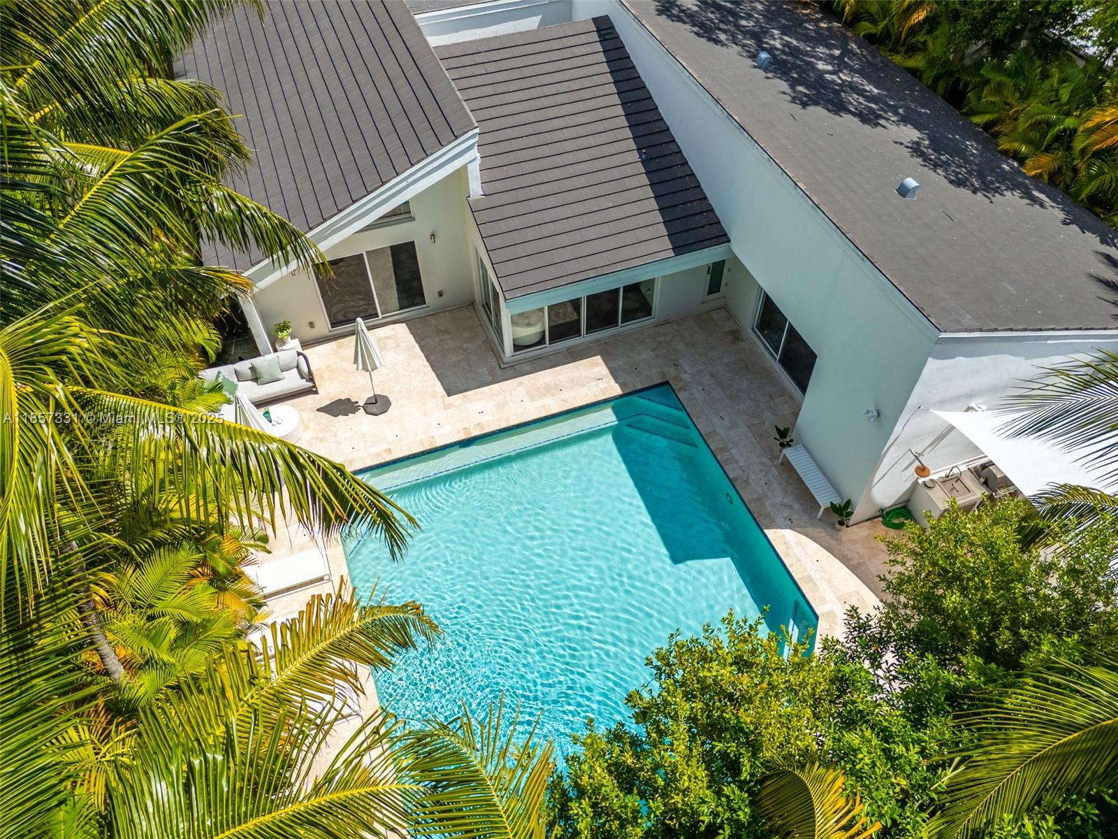 BAY LURE - Residential