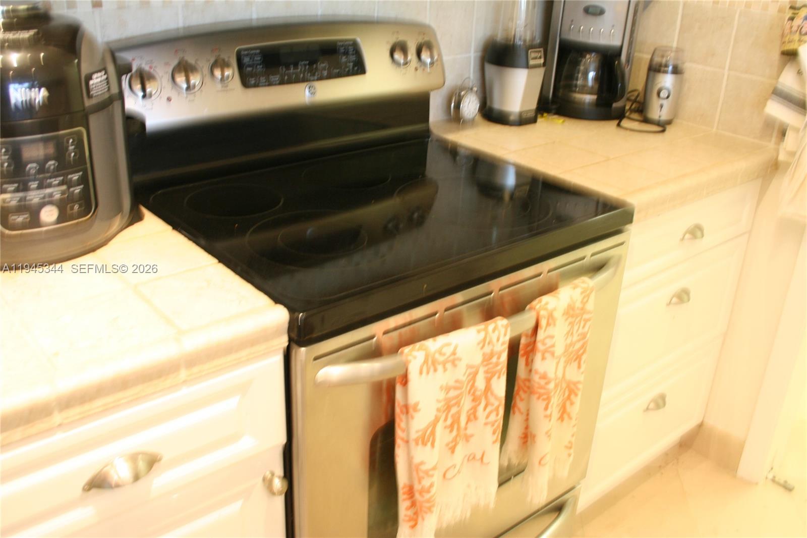 TAMARIND BAY CLUB CONDOMI - Residential