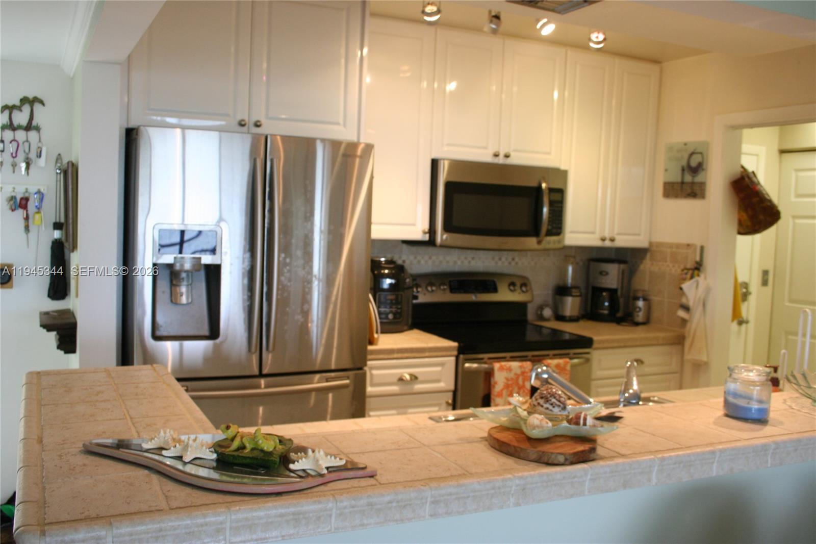 TAMARIND BAY CLUB CONDOMI - Residential