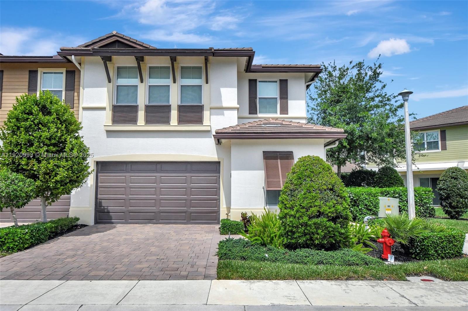 POINTE 100 CONDO - Residential Lease