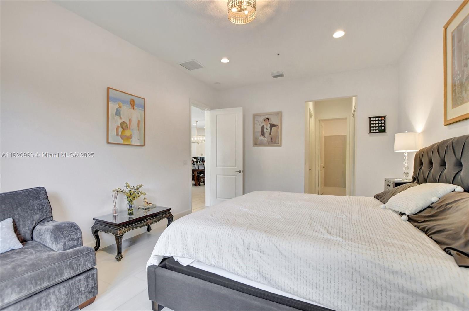 POINTE 100 CONDO - Residential Lease