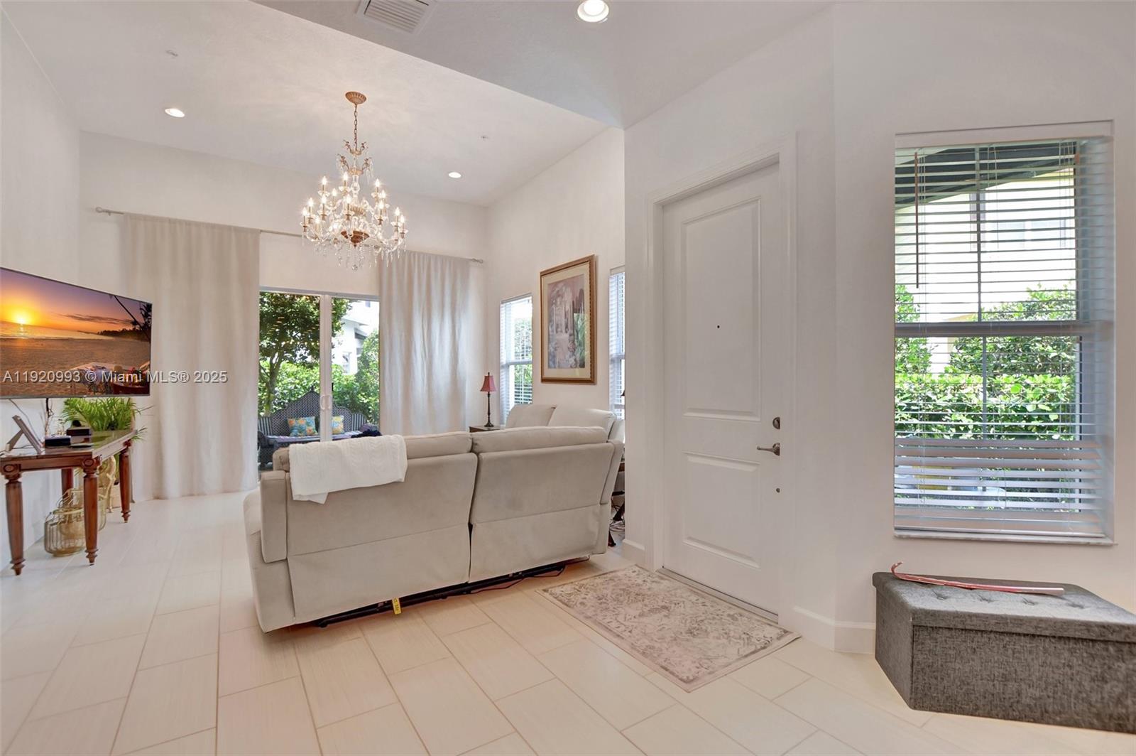 POINTE 100 CONDO - Residential Lease