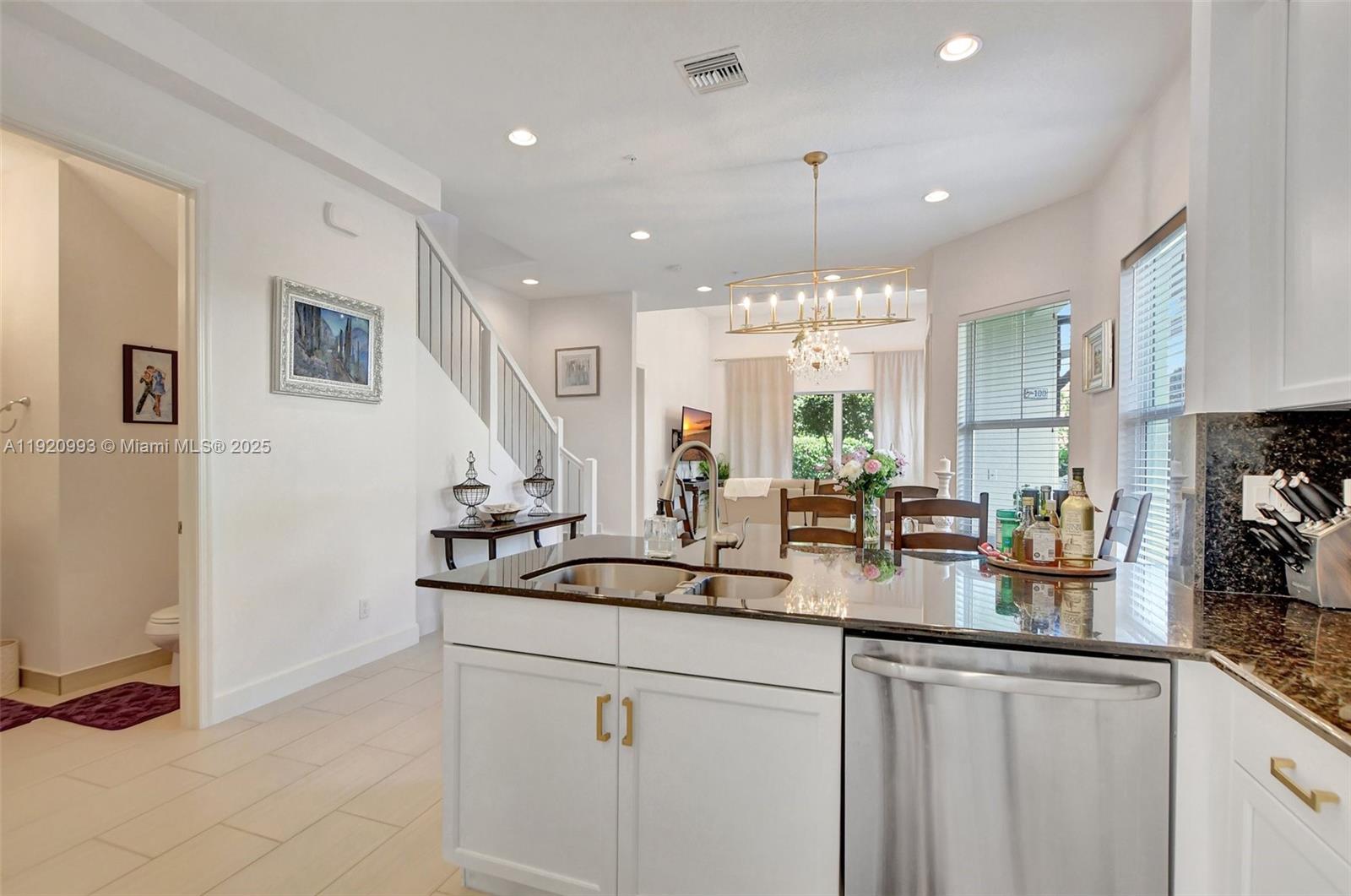 POINTE 100 CONDO - Residential Lease