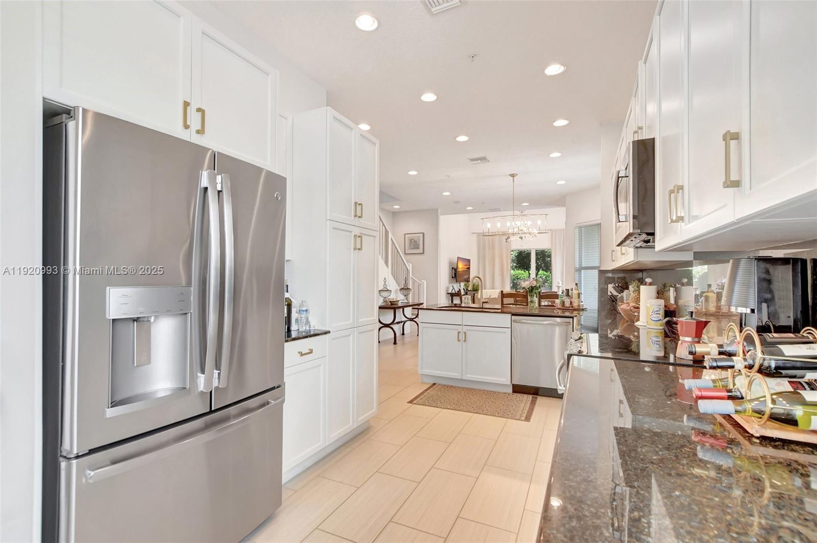 POINTE 100 CONDO - Residential Lease