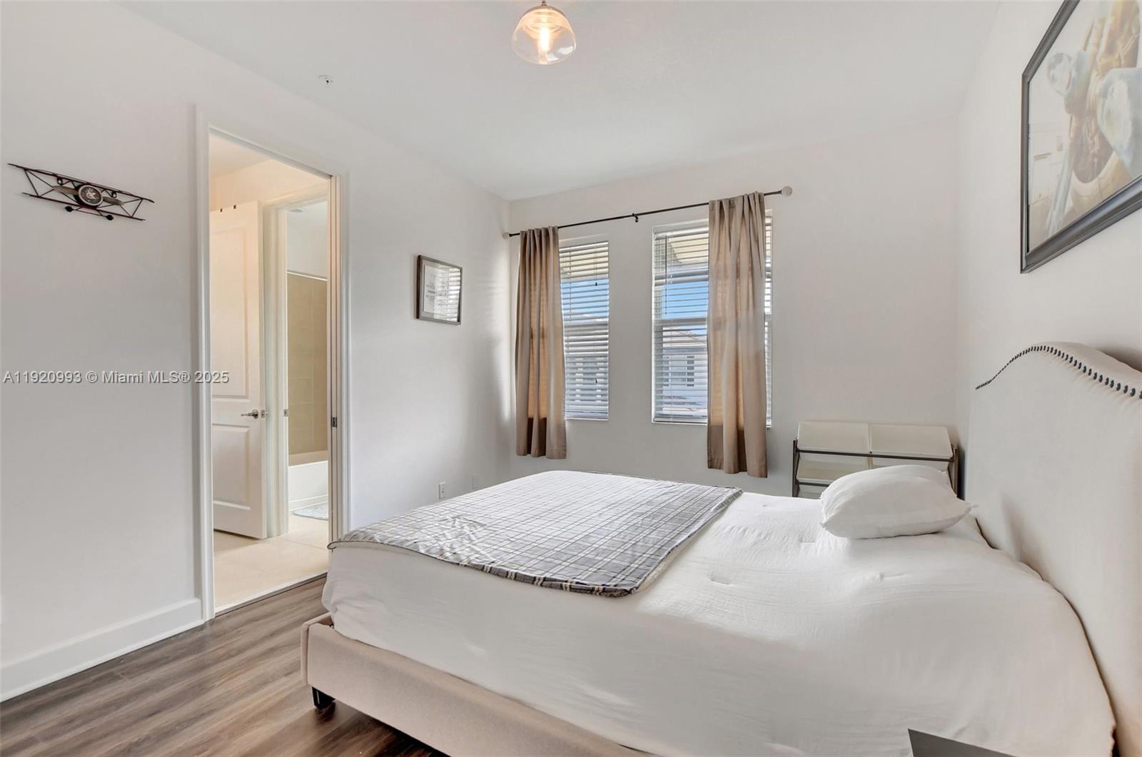 POINTE 100 CONDO - Residential Lease