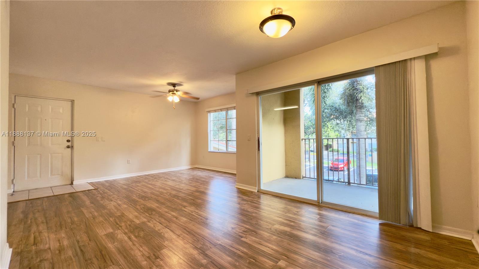 EMERALD ISLE AT LAGUNA LA - Residential Lease