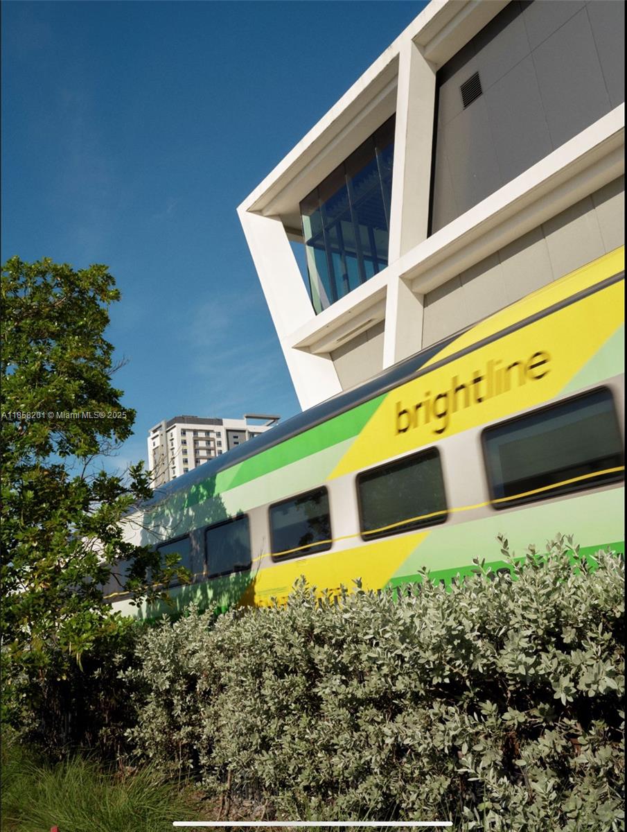 Viceroy Residences - Residential