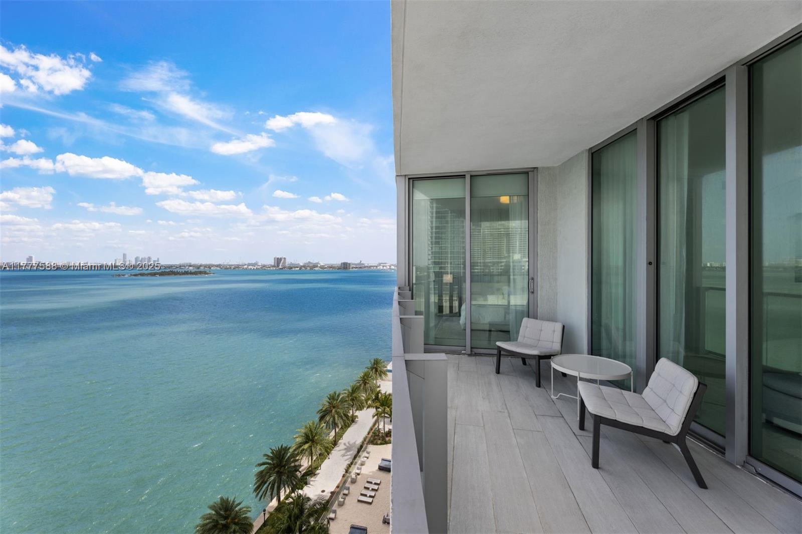 2900 NE 7th Ave 1002