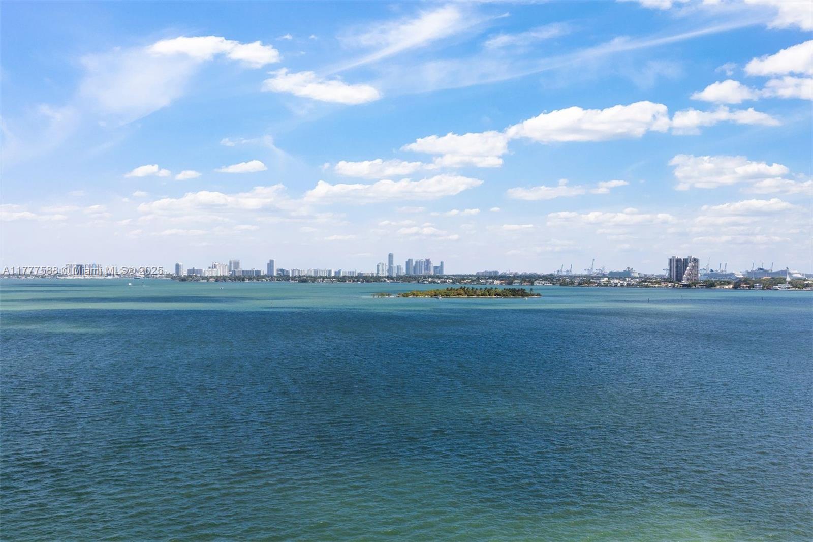 2900 NE 7th Ave 1002